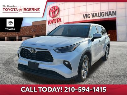Used 2024 Toyota Highlander LE
