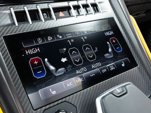 Used 2022 Lamborghini Urus image 75