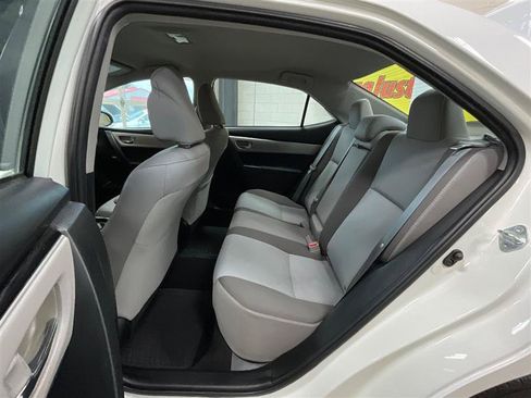 Used 2018 Toyota Corolla LE FWD image 20