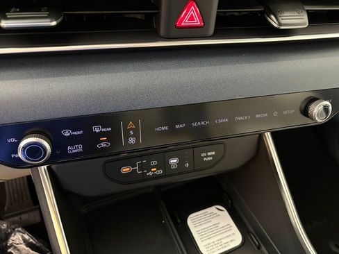 New 2026 Kia Carnival EX FWD image 29