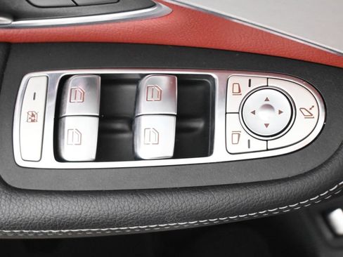 Certified 2022 Mercedes-Benz GLC 300 4MATIC image 29