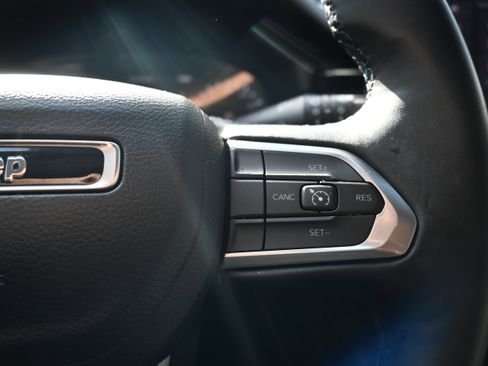 Used 2022 Jeep Compass Latitude w/ Convenience Group image 20