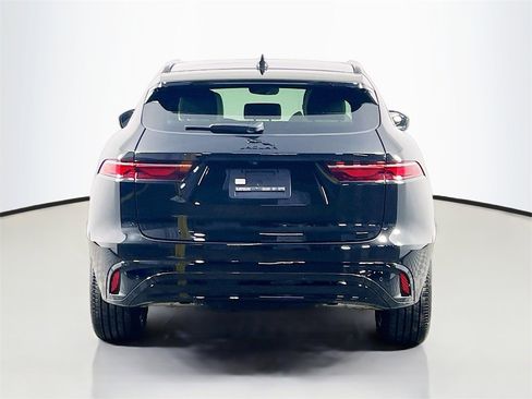 Used 2025 Jaguar F-PACE R-Dynamic S image 6