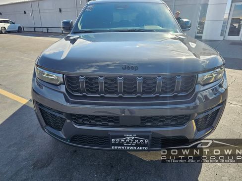New 2026 Jeep Grand Cherokee Altitude AWD/4WD image 8
