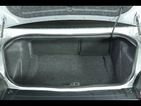 Used 2022 Dodge Challenger R/T w/ Driver Convenience Group image 15