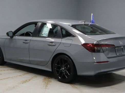 Used 2025 Honda Civic Sport image 7