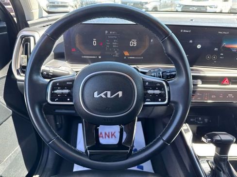 Used 2024 Kia Sorento S AWD/4WD image 15