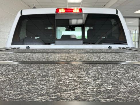 Used 2017 RAM 1500 Limited image 9