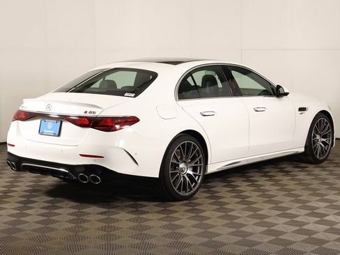 Used 2026 Mercedes-Benz E 53 AMG e 4MATIC Sedan image 15