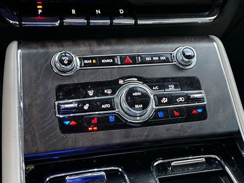 Used 2023 Lincoln Aviator Reserve w/ Equipment Group 201A image 32
