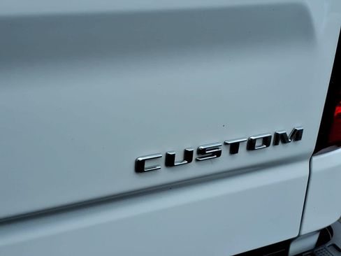 Used 2023 Chevrolet Silverado 1500 Custom AWD/4WD image 18