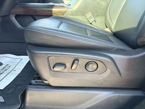 Used 2025 GMC Sierra 2500 SLT w/ SLT Premium Package image 12