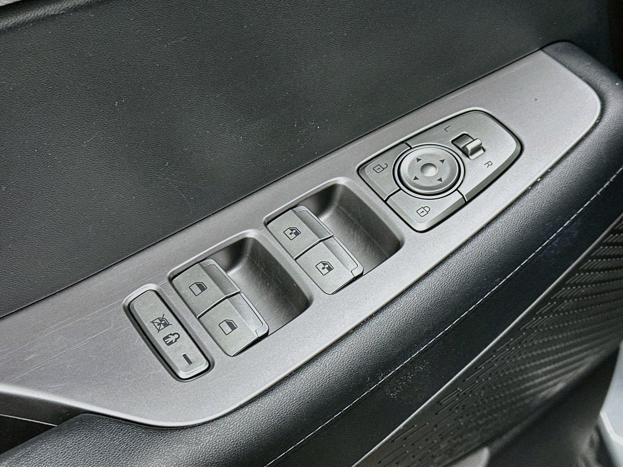 Used 2025 Hyundai Palisade SEL AWD/4WD image 15