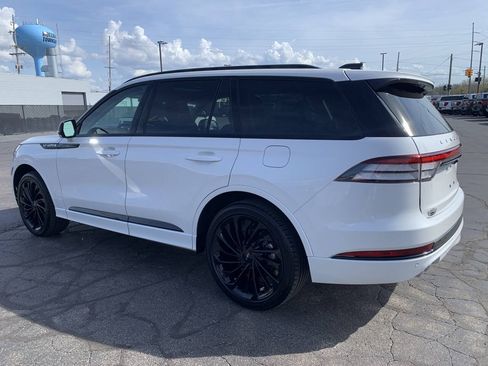 Used 2025 Lincoln Aviator Reserve w/ Luxury Package AWD/4WD image 7