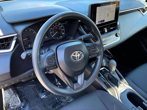 Used 2025 Toyota Corolla LE image 17