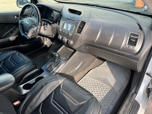 Used 2015 Kia Forte Koup EX w/ EX Premium Package image 16