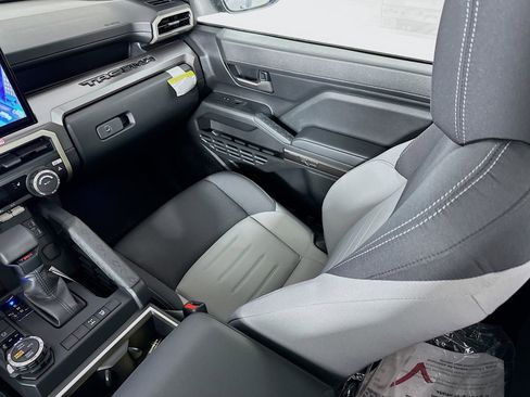 New 2025 Toyota Tacoma TRD Off-Road image 25