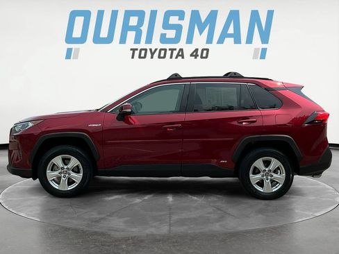 Used 2021 Toyota RAV4 XLE w/ Convenience Package AWD/4WD image 4