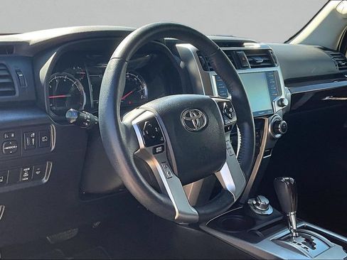 Certified 2022 Toyota 4Runner Limited AWD/4WD image 19