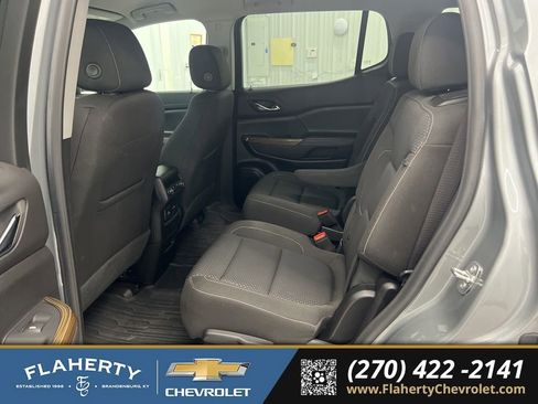 Used 2023 GMC Acadia SLE w/ Driver Convenience Package image 11