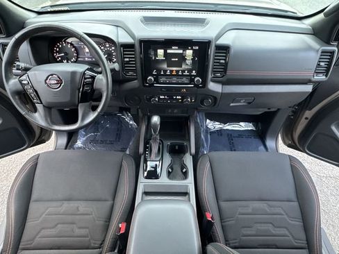 Used 2024 Nissan Frontier Pro-X image 9