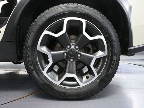 Used 2015 Subaru Crosstrek 2.0i Premium AWD/4WD image 11