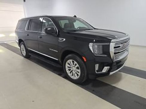 Used 2021 GMC Yukon XL SLT RWD image 2