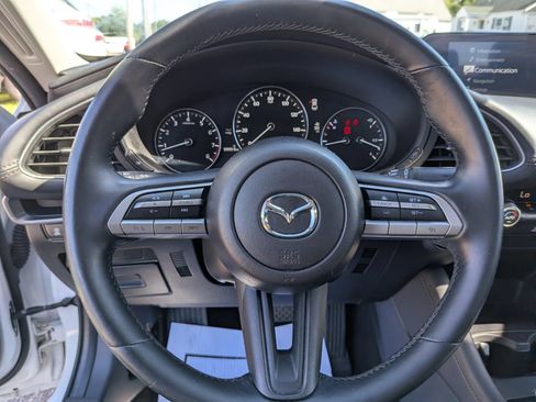 Used 2023 MAZDA MAZDA3 s FWD image 37