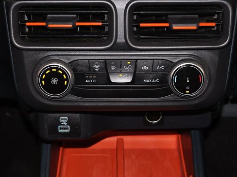 Certified 2023 Ford Maverick XLT image 28