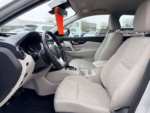 Used 2022 Nissan Rogue Sport SV image 18