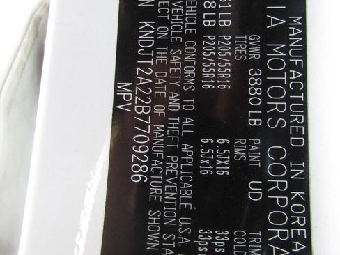 Used 2011 Kia Soul + w/ Audio Pkg image 45