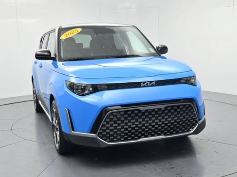 Certified 2025 Kia Soul EX FWD image 2