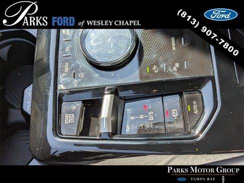 Used 2025 BMW 530i xDrive w/ Premium Package image 26