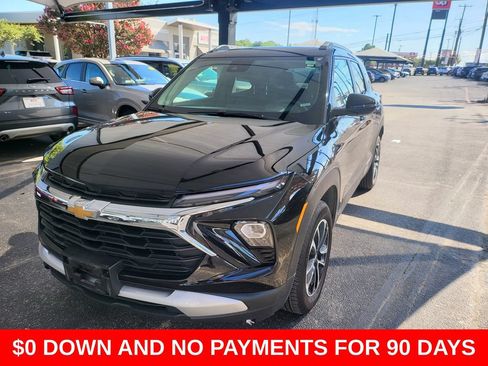 Used 2025 Chevrolet TrailBlazer LT AWD/4WD image 1