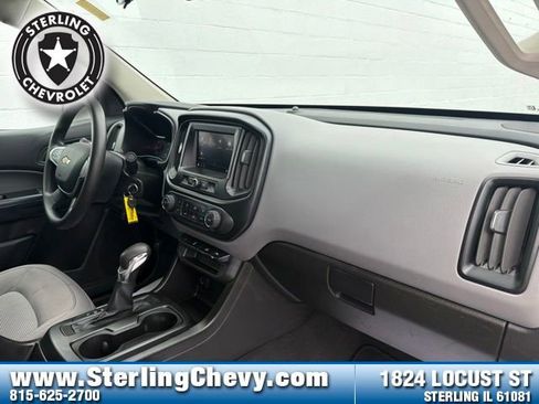 Used 2022 Chevrolet Colorado W/T w/ WT Convenience Package RWD image 11