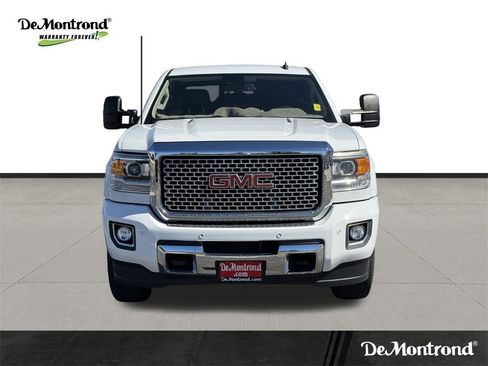 Used 2015 GMC Sierra 2500 Denali w/ Duramax Plus Package image 2