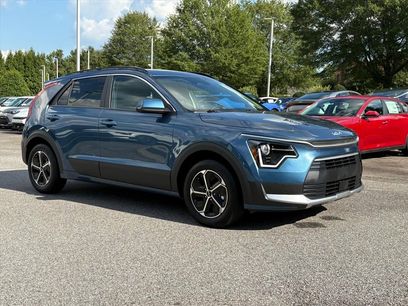 Used 2025 Kia Niro EX
