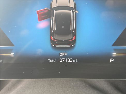 Certified 2025 BMW X1 xDrive28i w/ Convenience Package image 25