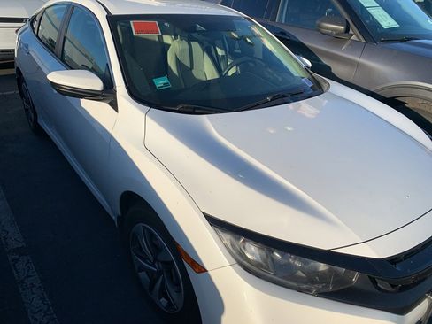 Used 2019 Honda Civic LX image 3