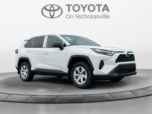 Used 2025 Toyota RAV4 LE FWD image 7