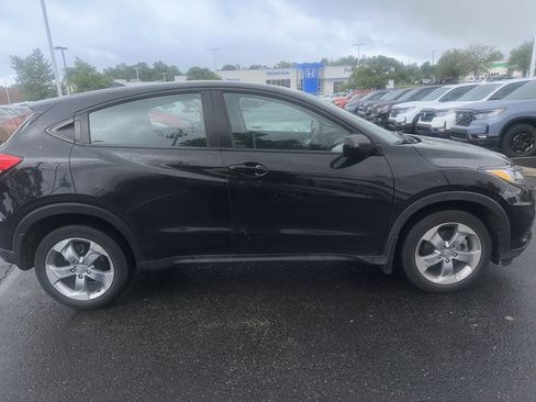 Used 2019 Honda HR-V LX image 15