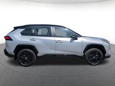 Used 2024 Toyota RAV4 XSE AWD/4WD image 7