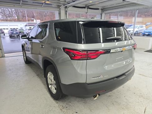 Used 2023 Chevrolet Traverse LS w/ Safety Package image 3