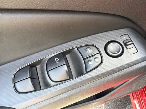 Used 2024 Nissan Altima 2.5 SV FWD image 19