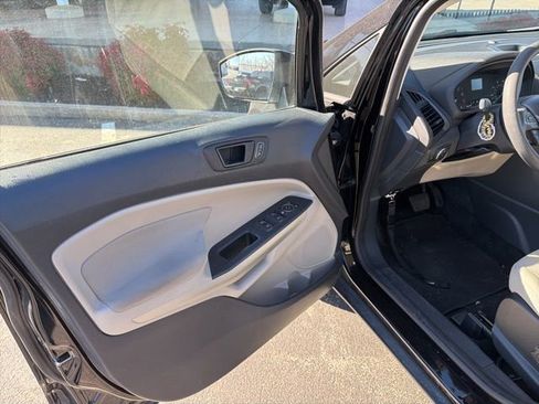 Used 2018 Ford EcoSport S image 10