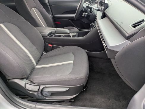 Used 2025 Hyundai Sonata SEL FWD image 28