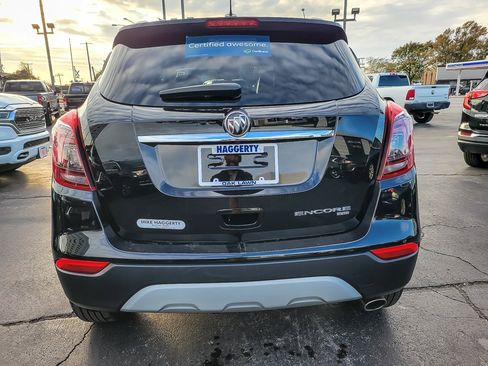 Used 2022 Buick Encore Preferred w/ Safety Package image 5