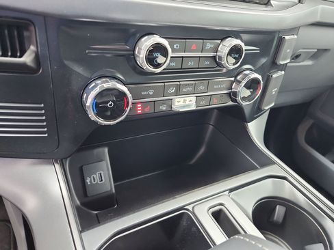 New 2025 Ford F150 Lightning XLT image 24