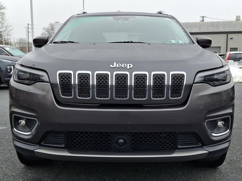 Used 2019 Jeep Cherokee Limited w/ Technology Group image 2