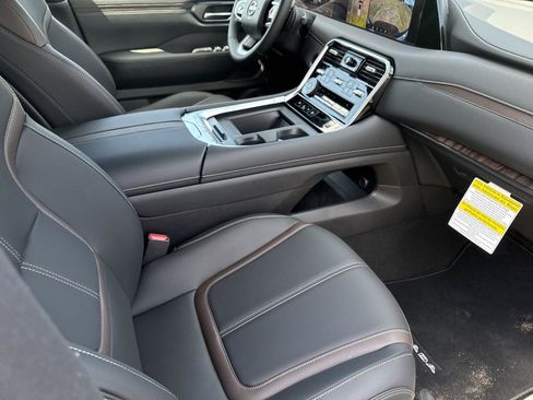 New 2026 Nissan Armada SL w/ Captain's Chari Seat Package AWD/4WD image 30